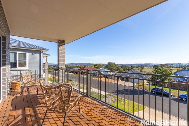 Photo - 51 James Barnet Drive, Kelso NSW 2795 - Image 10