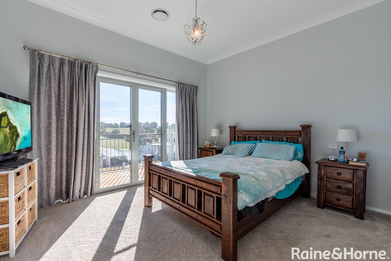 Photo - 51 James Barnet Drive, Kelso NSW 2795 - Image 8