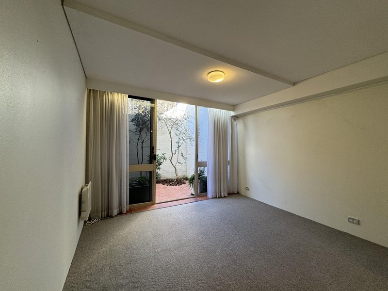 Photo - 5/1 Jardine Street, Kingston ACT 2604 - Image 4