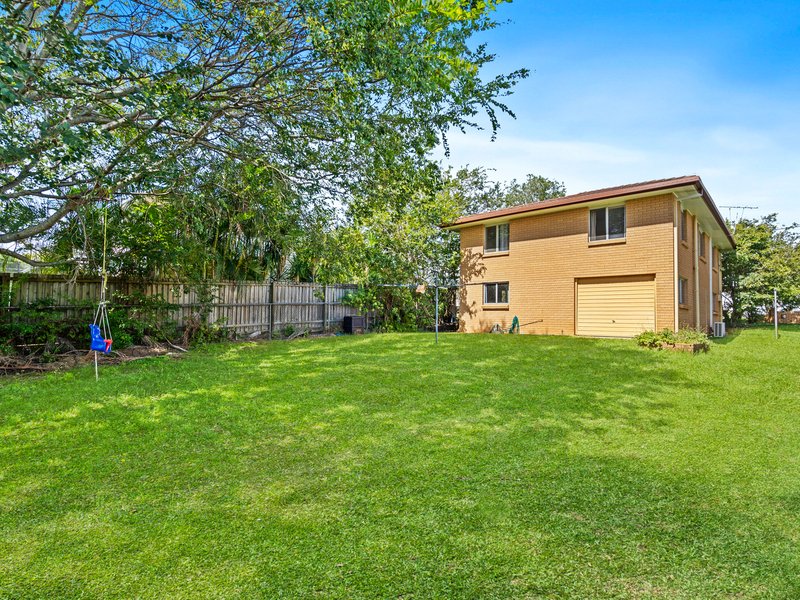 Photo - 51 Joffre Street, Wynnum QLD 4178 - Image 9