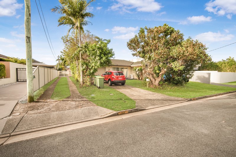 Photo - 51 Kalimna Drive, Broadbeach Waters QLD 4218 - Image 4