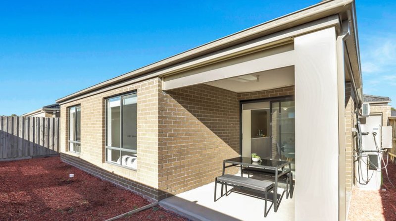 Photo - 51 Kennedy Parade, Roxburgh Park VIC 3064 - Image 13