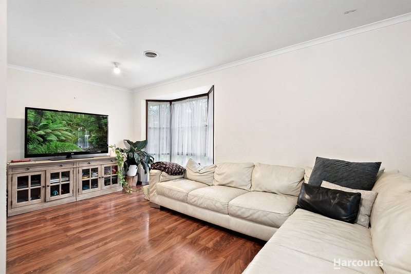 Photo - 51 Kennington Park Drive, Endeavour Hills VIC 3802 - Image 2