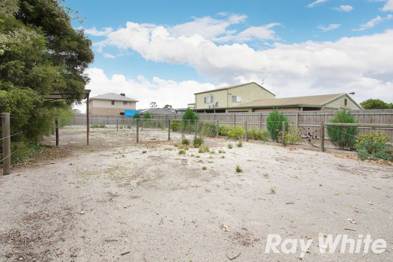 Photo - 51 King Street, Pakenham VIC 3810 - Image 5