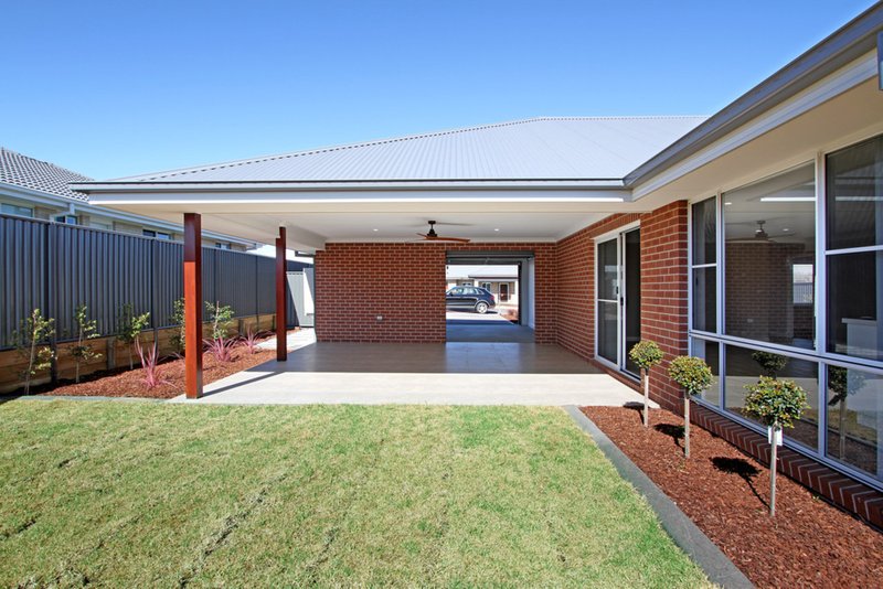 Photo - 51 Kingham Street, Tamworth NSW 2340 - Image 11