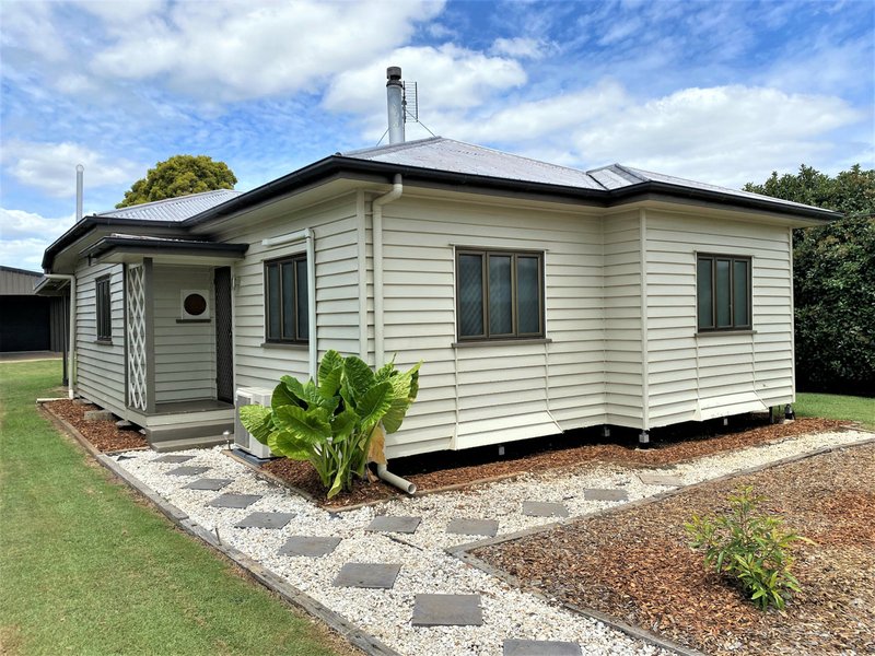 Photo - 51 Knight Street, Kingaroy QLD 4610 - Image 10