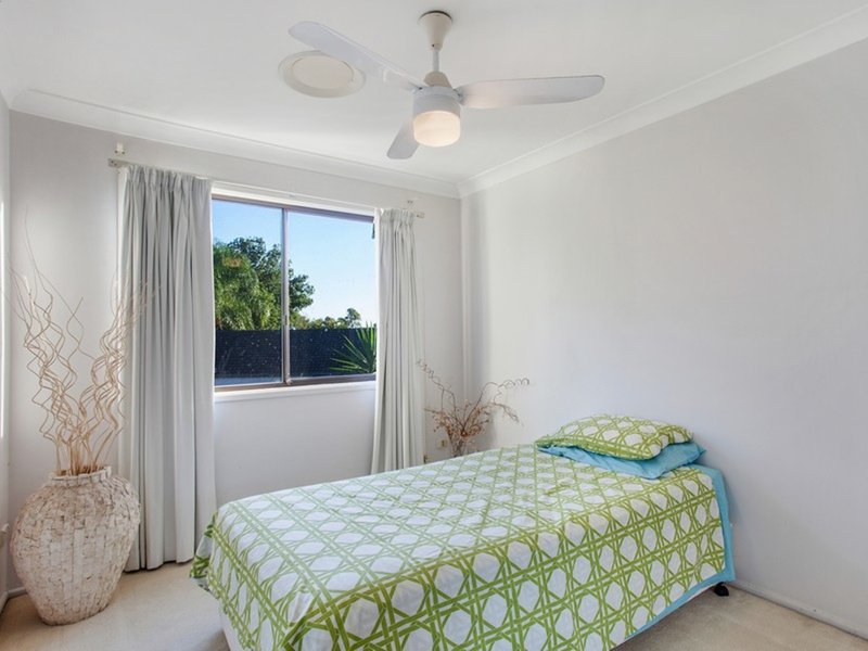 Photo - 51 Kooringal Drive, Jindalee QLD 4074 - Image 13