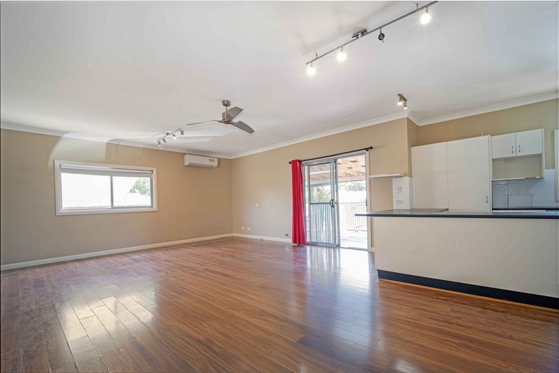 Photo - 51 Lake Road, Swansea NSW 2281 - Image 3