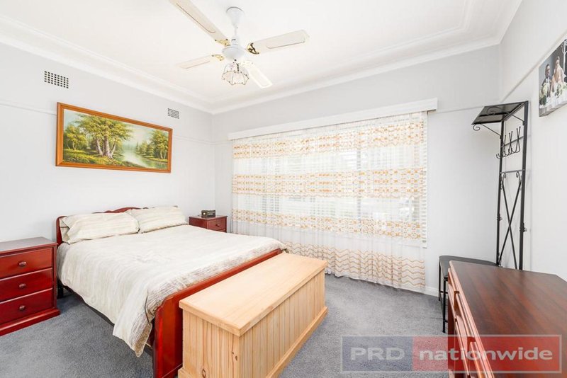 Photo - 51 Lambeth Street, Panania NSW 2213 - Image 5