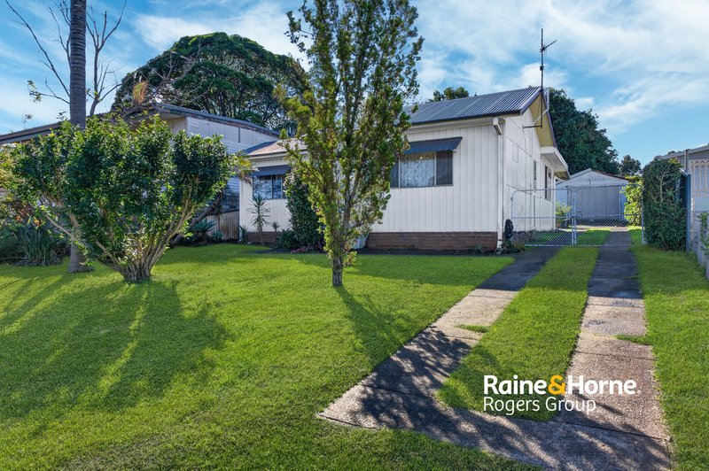 Photo - 51 Lauren Avenue, Lake Munmorah NSW 2259 - Image 1