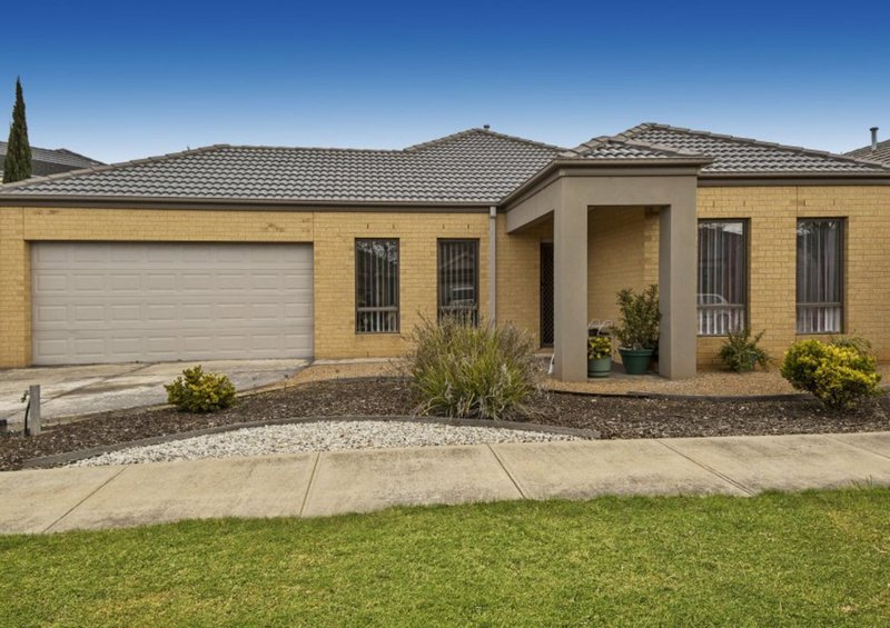 51 Lawson Way, Caroline Springs VIC 3023