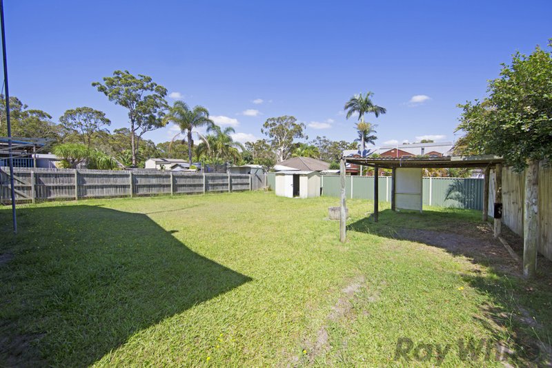 Photo - 51 Leumeah Avenue, Chain Valley Bay NSW 2259 - Image 2