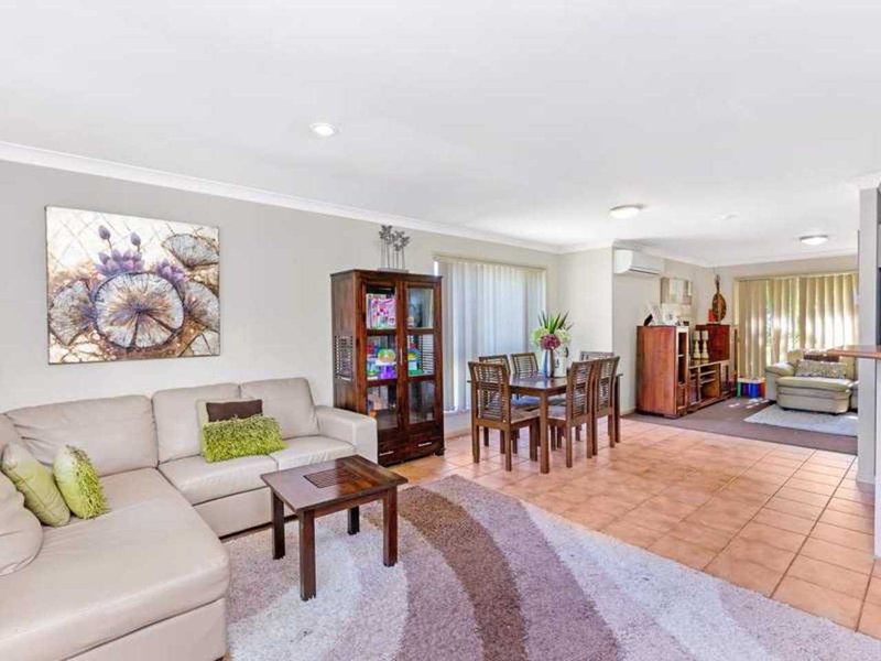 Photo - 51 Leviathan Drive, Mudgeeraba QLD 4213 - Image 3