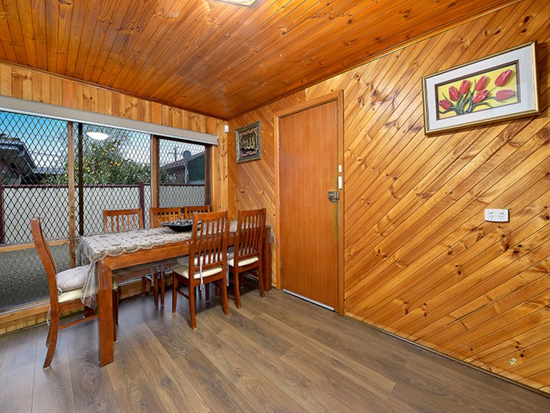 Photo - 51 Lincoln Drive, Thomastown VIC 3074 - Image 7