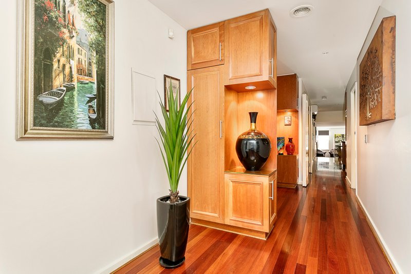 Photo - 51 Lygon Street, Brunswick East VIC 3057 - Image 4