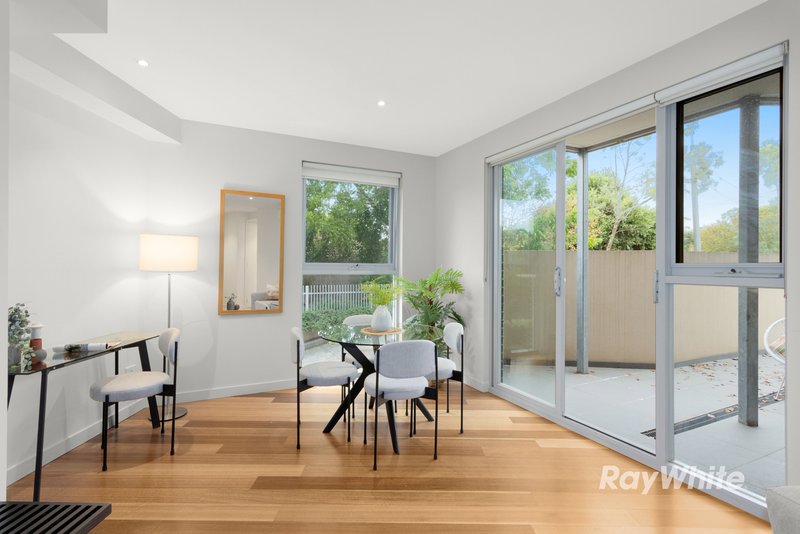 Photo - 5/1 Mackie Road, Bentleigh East VIC 3165 - Image 2