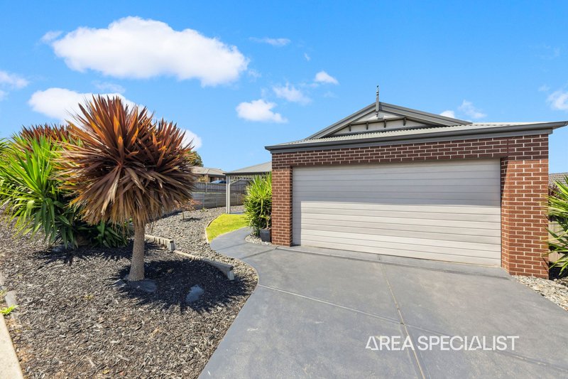 Photo - 51 Manikato Drive, Drouin VIC 3818 - Image 2