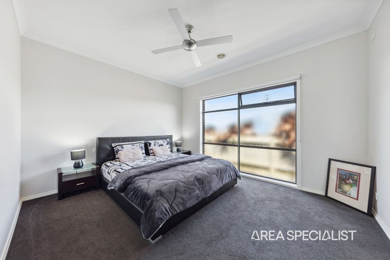 Photo - 51 Manikato Drive, Drouin VIC 3818 - Image 9