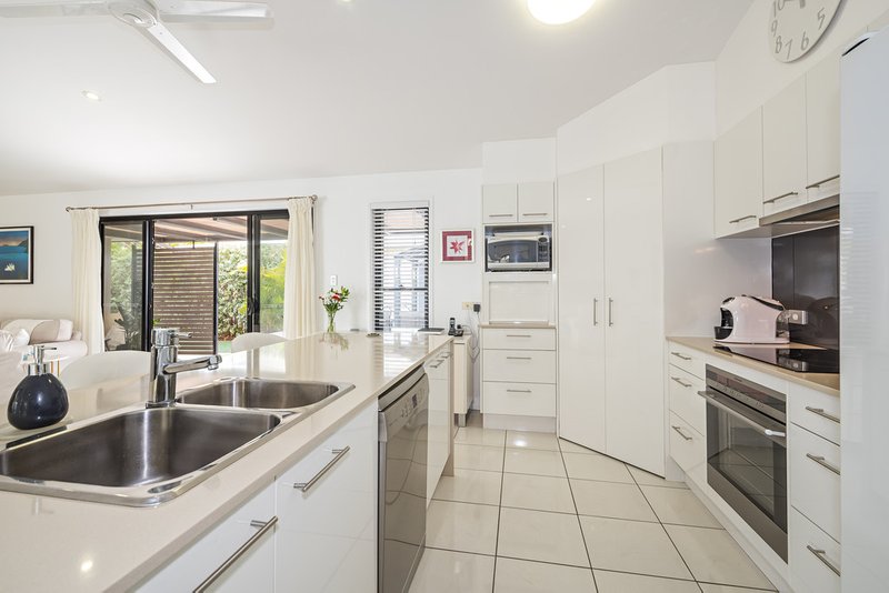 Photo - 51 Marina Boulevard, Banksia Beach QLD 4507 - Image 7