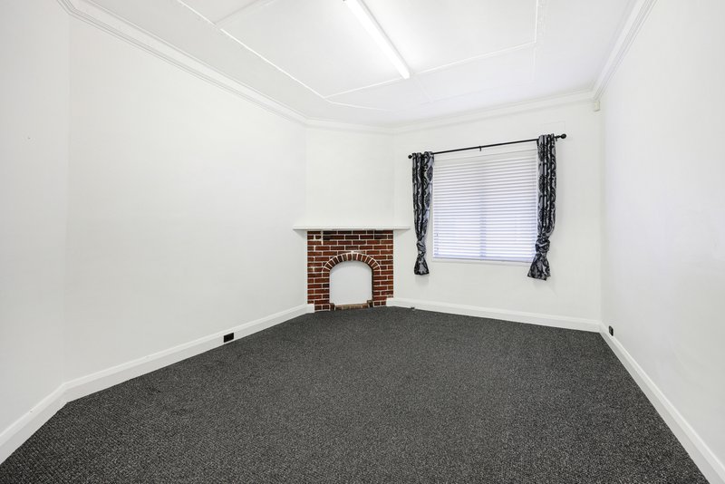 Photo - 51 Mathews Street, Tamworth NSW 2340 - Image 3