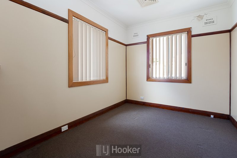 Photo - 51 Maude Street, Belmont NSW 2280 - Image 3