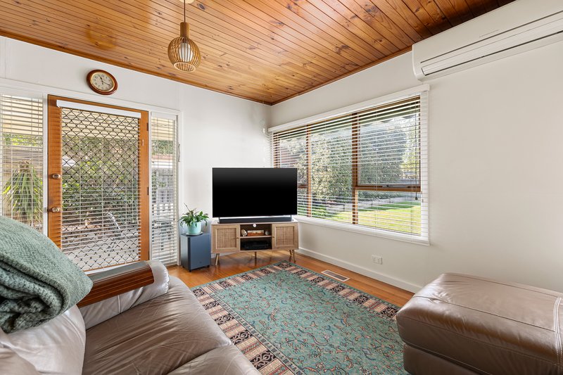 Photo - 51 May Street, Macleod VIC 3085 - Image 6