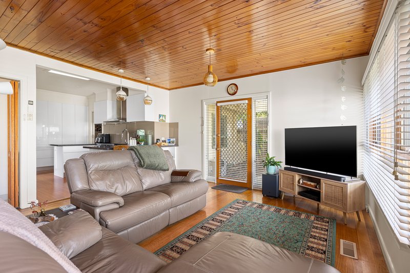 Photo - 51 May Street, Macleod VIC 3085 - Image 7