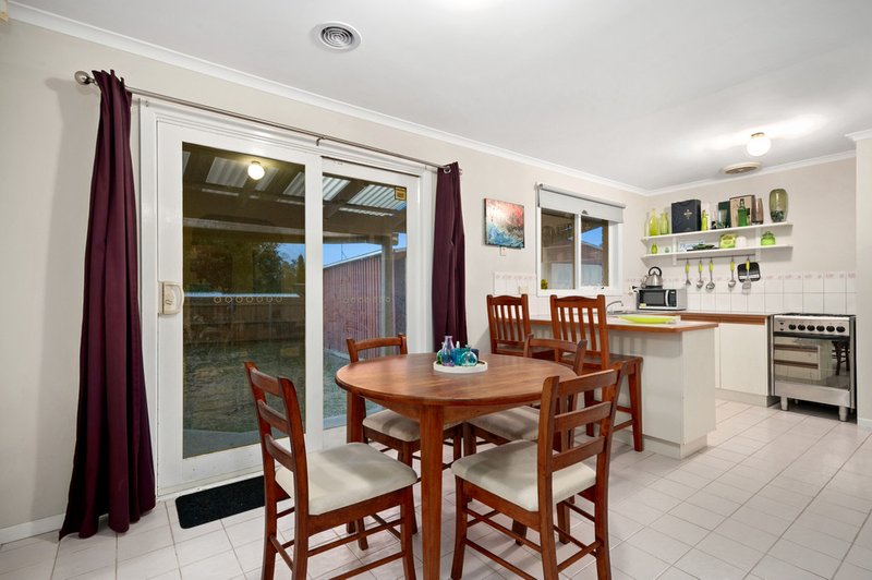 Photo - 51 Meeking Drive, Pakenham VIC 3810 - Image 3