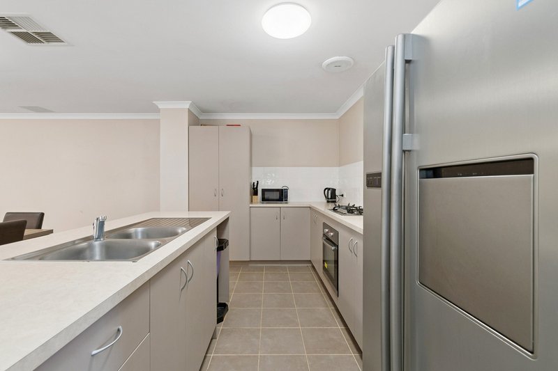 Photo - 51 Melbourne Loop, Clarkson WA 6030 - Image 7