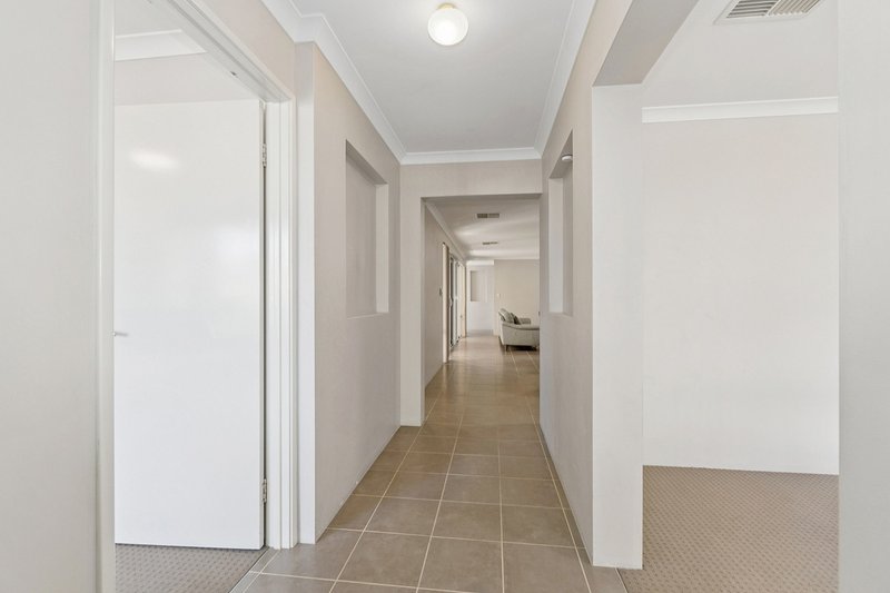 Photo - 51 Melbourne Loop, Clarkson WA 6030 - Image 15