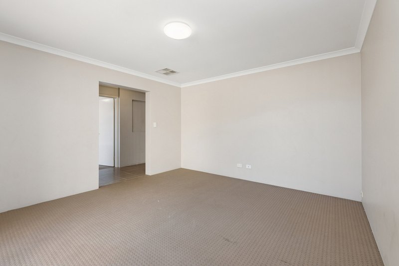 Photo - 51 Melbourne Loop, Clarkson WA 6030 - Image 17