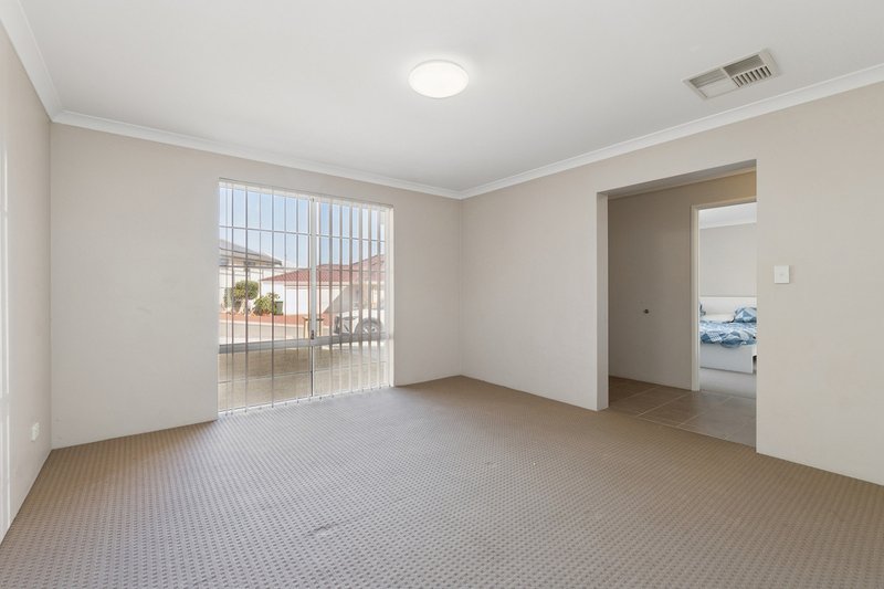 Photo - 51 Melbourne Loop, Clarkson WA 6030 - Image 18