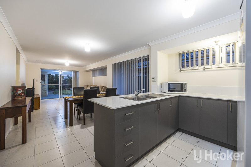 Photo - 51 Morwell Street, Yanchep WA 6035 - Image 6