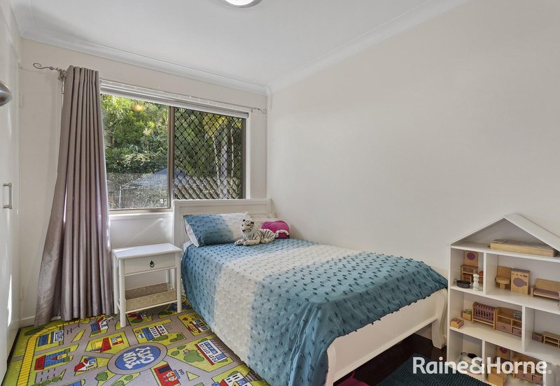 Photo - 51 Nandala Drive, Tanah Merah QLD 4128 - Image 18