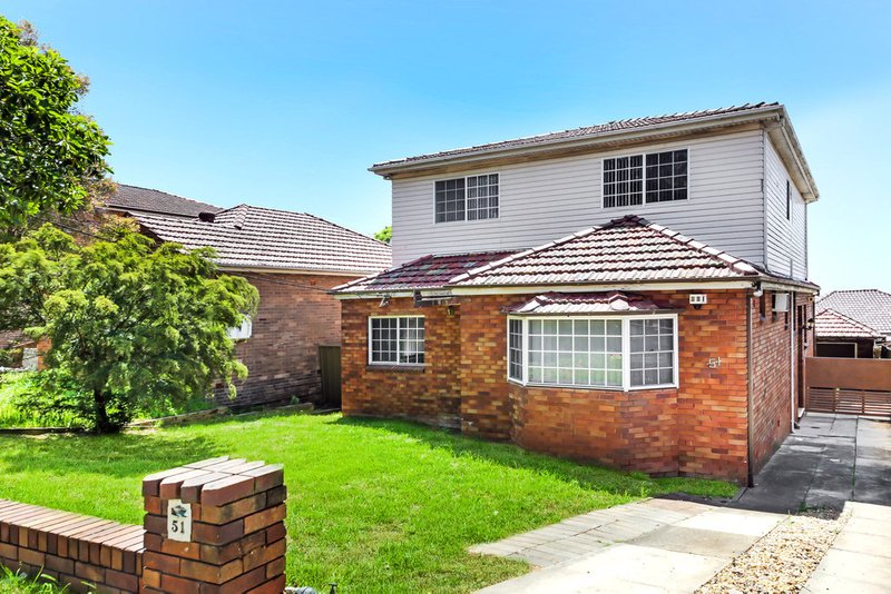 51 Noble Avenue, Mount Lewis NSW 2190