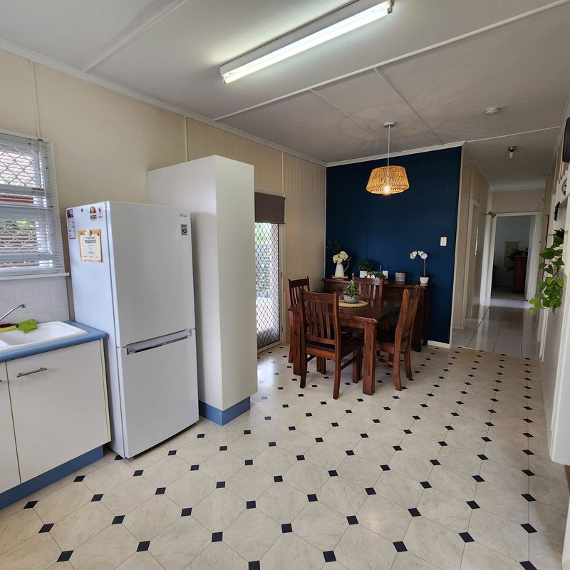 Photo - 51 Nott Street, Norville QLD 4670 - Image 6