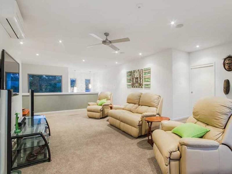 Photo - 51 Observatory Drive, Reedy Creek QLD 4227 - Image 9