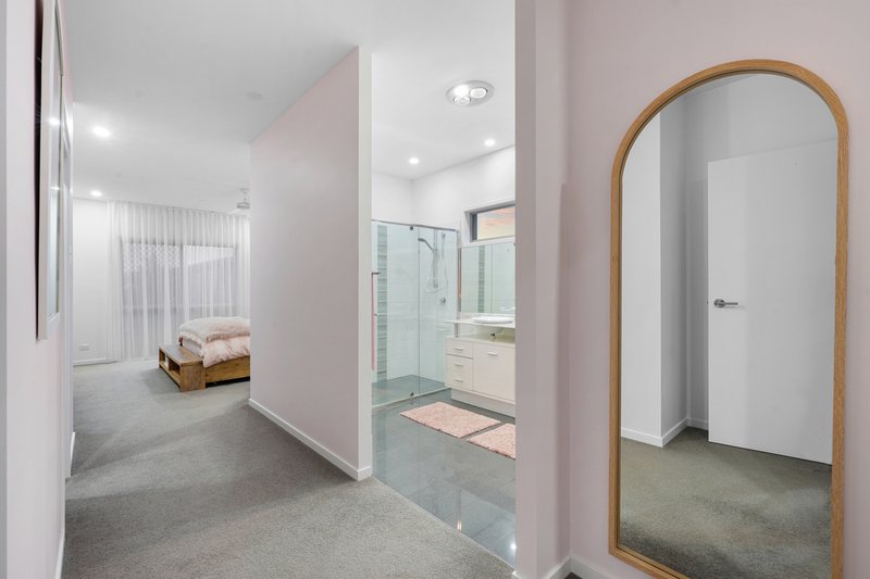 Photo - 51 Observatory Drive, Reedy Creek QLD 4227 - Image 17