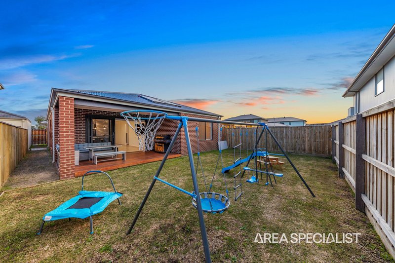 Photo - 51 Oconnor Avenue, Clyde North VIC 3978 - Image 8