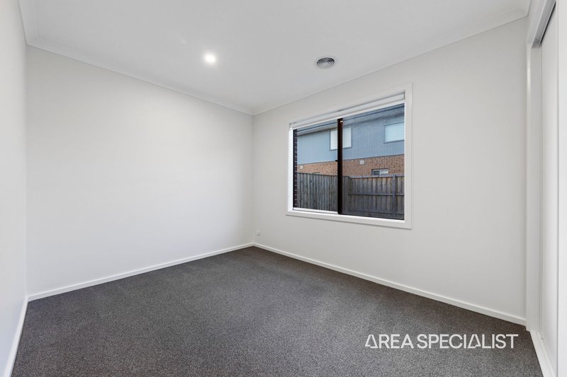 Photo - 51 Oconnor Avenue, Clyde North VIC 3978 - Image 26