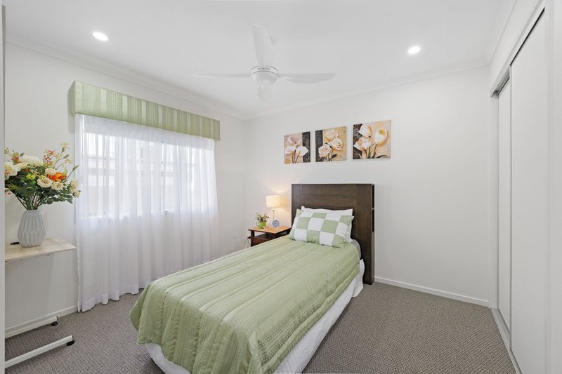 Photo - 51 Olivia Crescent, Nirimba QLD 4551 - Image 14