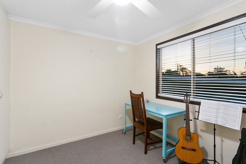 Photo - 51 Osborne Terrace, Deception Bay QLD 4508 - Image 6