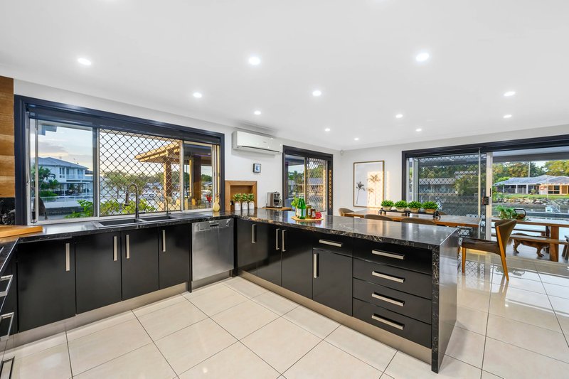 Photo - 51 Pebble Beach Drive, Runaway Bay QLD 4216 - Image 2