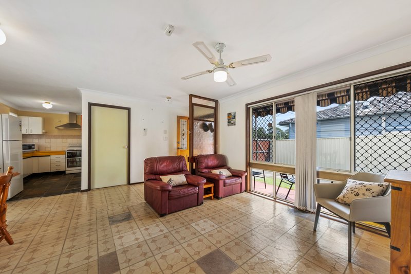 Photo - 51 Playford Road, Killarney Vale NSW 2261 - Image 5