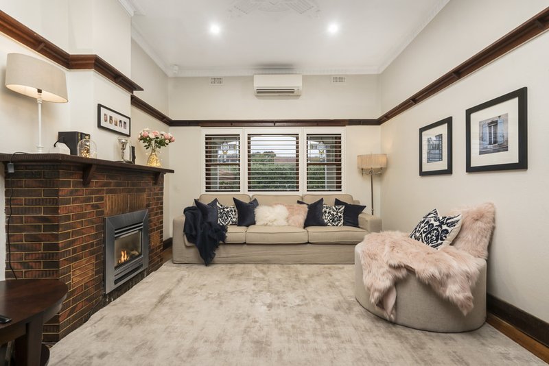 Photo - 51 Poath Road, Murrumbeena VIC 3163 - Image 4