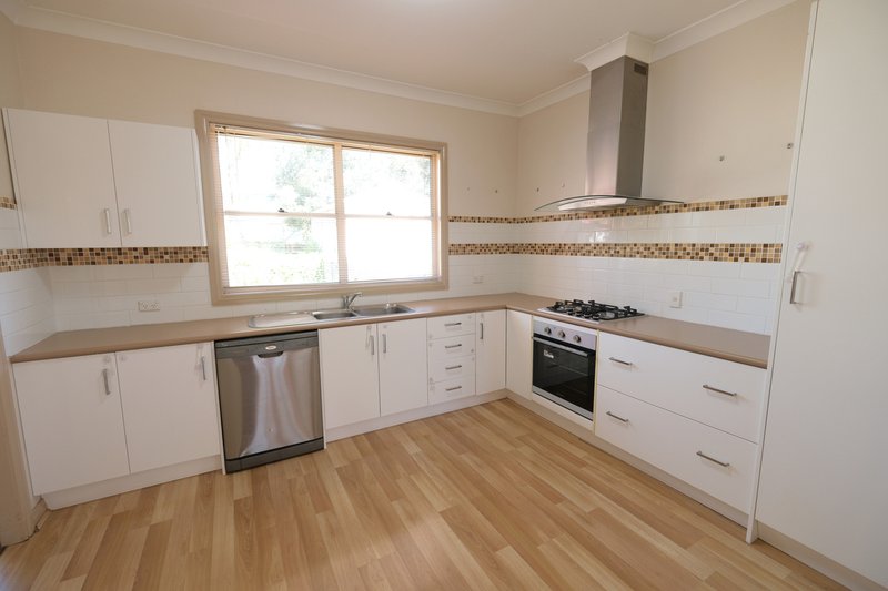 Photo - 51 Prince Street, Inverell NSW 2360 - Image 2