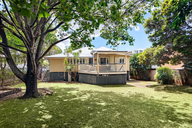 Photo - 51 Reeve Street, Clayfield QLD 4011 - Image 13