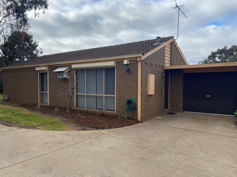 Photo - 5/1 Reserve Road West , Melton VIC 3337 - Image 1