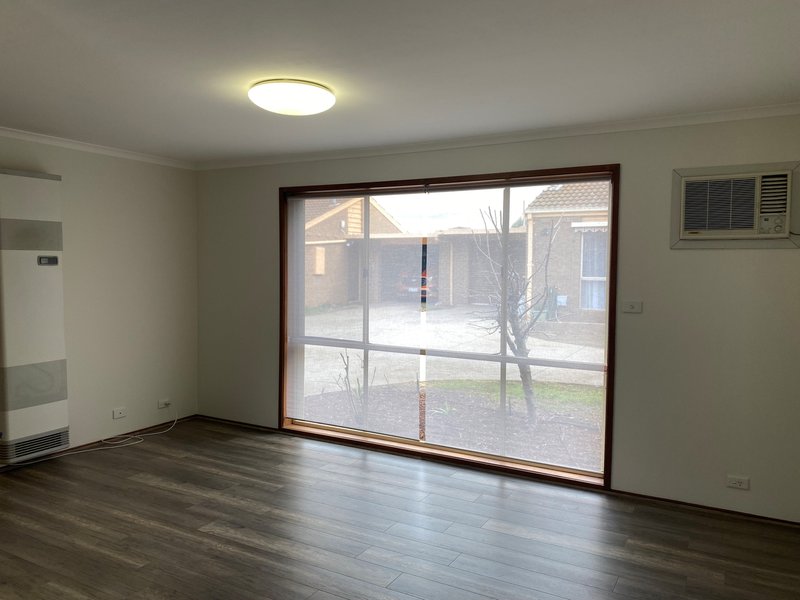 Photo - 5/1 Reserve Road West , Melton VIC 3337 - Image 3