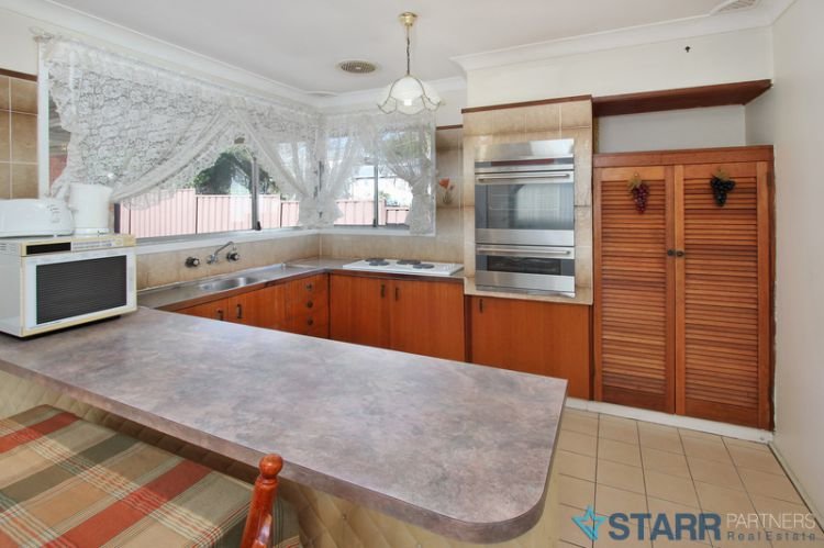 Photo - 51 Robertson Street, Guildford NSW 2161 - Image 2